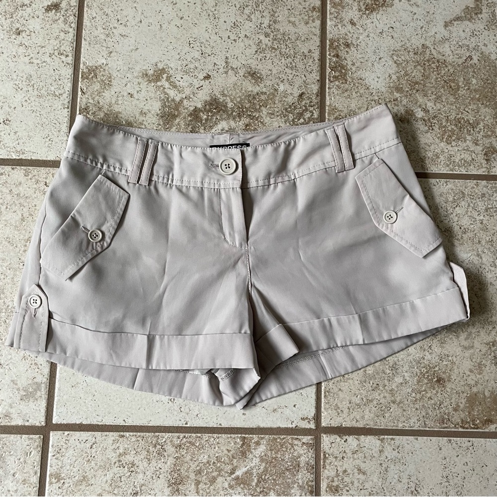 Express shorts size 2 tan colored, golf/tennis/etc